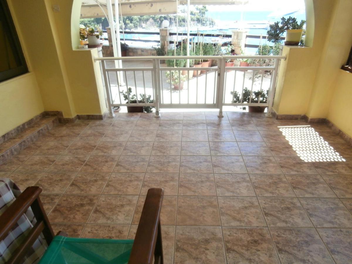 Haravgi Hotel Patitírion Extérieur photo