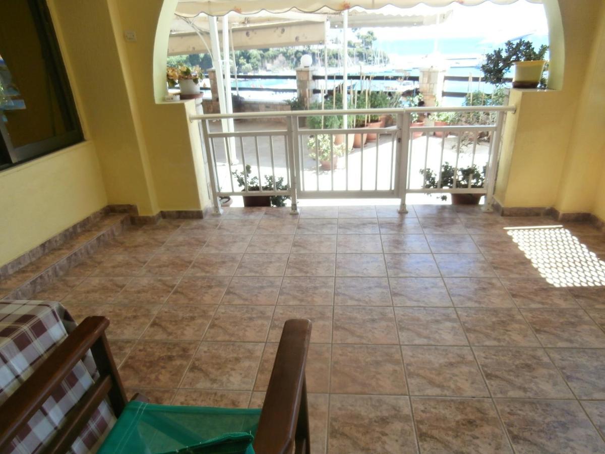 Haravgi Hotel Patitírion Extérieur photo