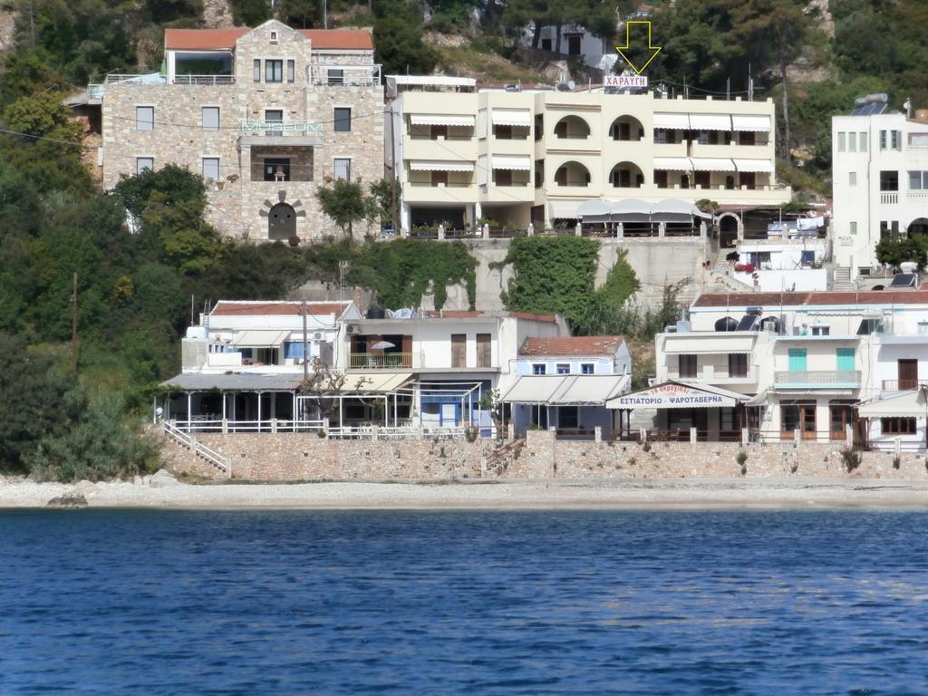 Haravgi Hotel Patitírion Extérieur photo