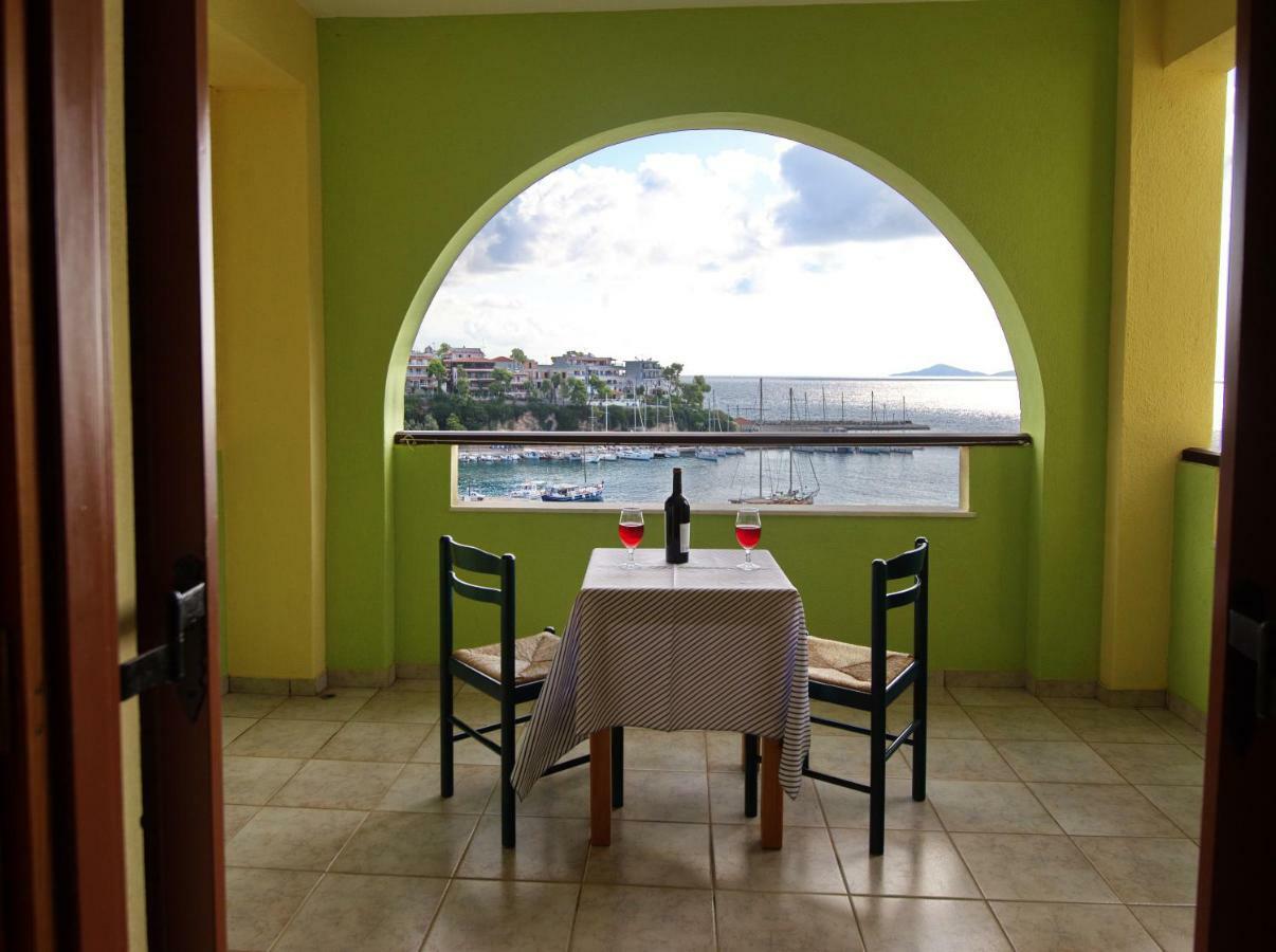 Haravgi Hotel Patitírion Extérieur photo